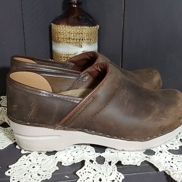 𝅺DANSKO brown clog shors size 36 - Picture 3 of 7